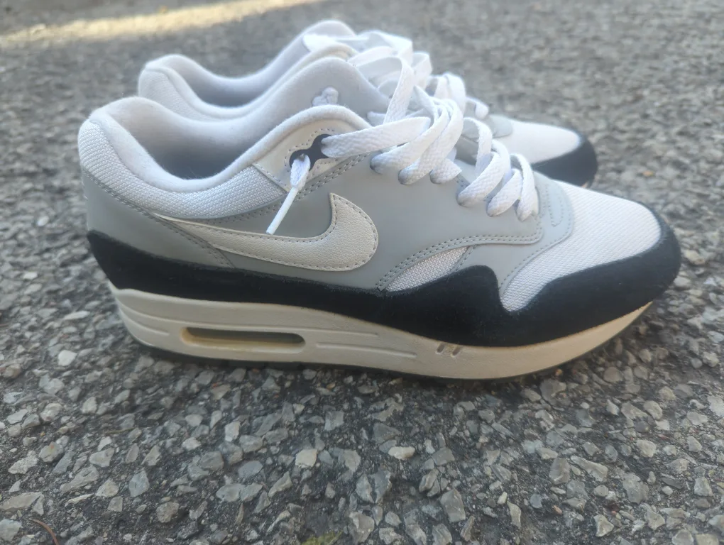 Nike Air Max 1 Grey/White Sneakers thumbnail