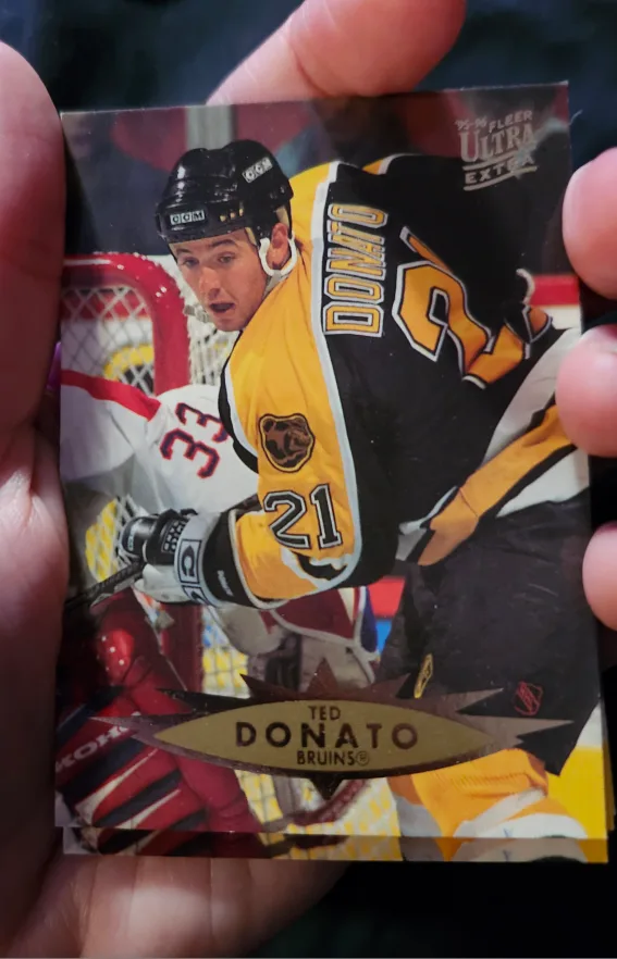 $1 each hockey cards- boston bruins 95/96 image indicator(2)