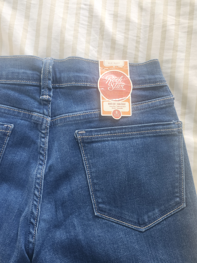 Old Navy Rockstar Boot-Cut Jeans - Size 8 - photo 4