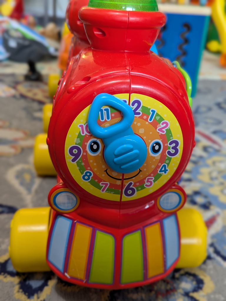 VTech Sit-to-Stand Alphabet Train - photo 2
