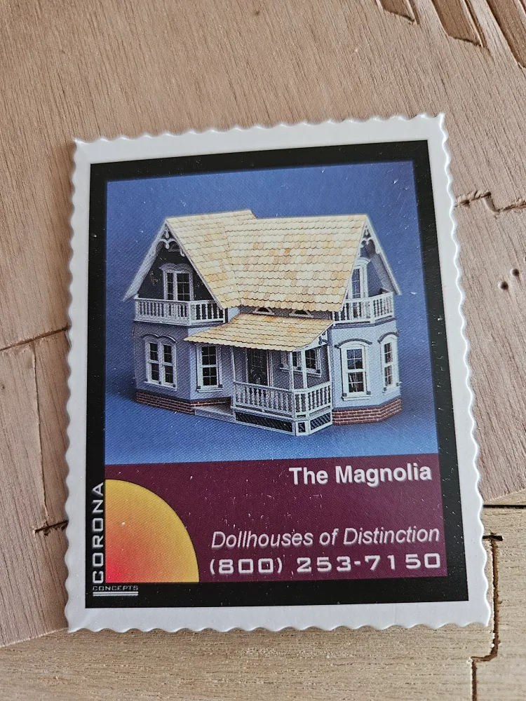 The Fairfield Wooden Dollhouse Kit image indicator(7)