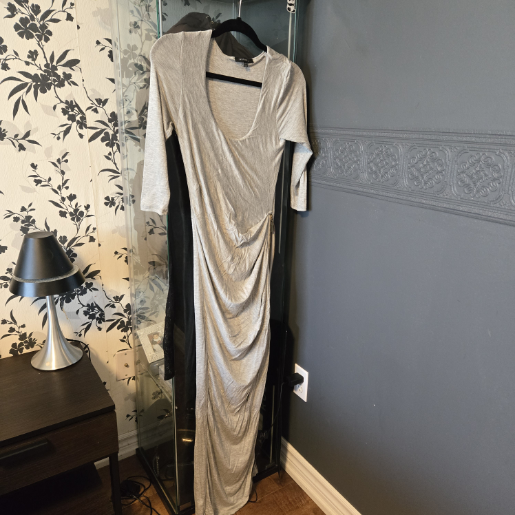 Stunning Grey Maxi Dress - Size Small - photo 2