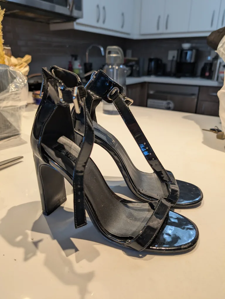 Forever 21 Black Heels - Size 8 thumbnail
