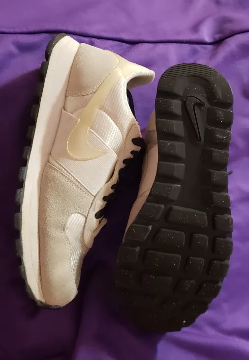Nike Daybreak Ivory Sneakers thumbnail