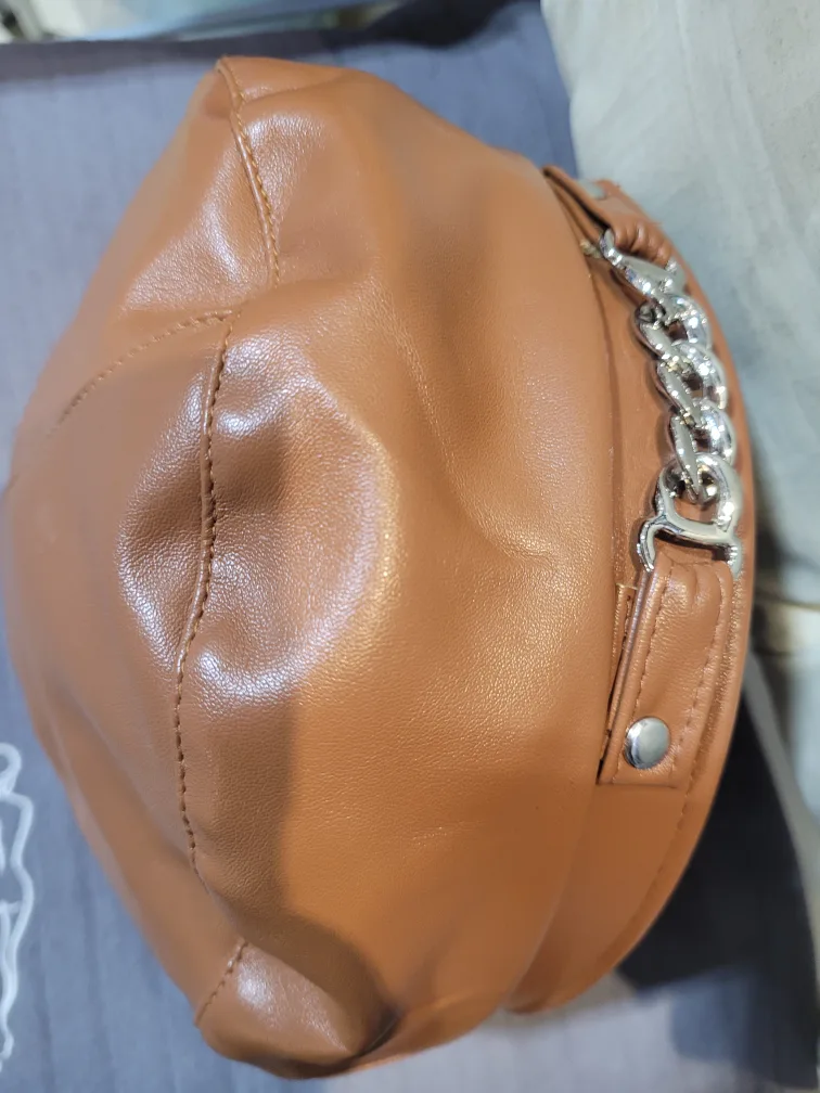 Brown Beret with Chain Detail image indicator(2)