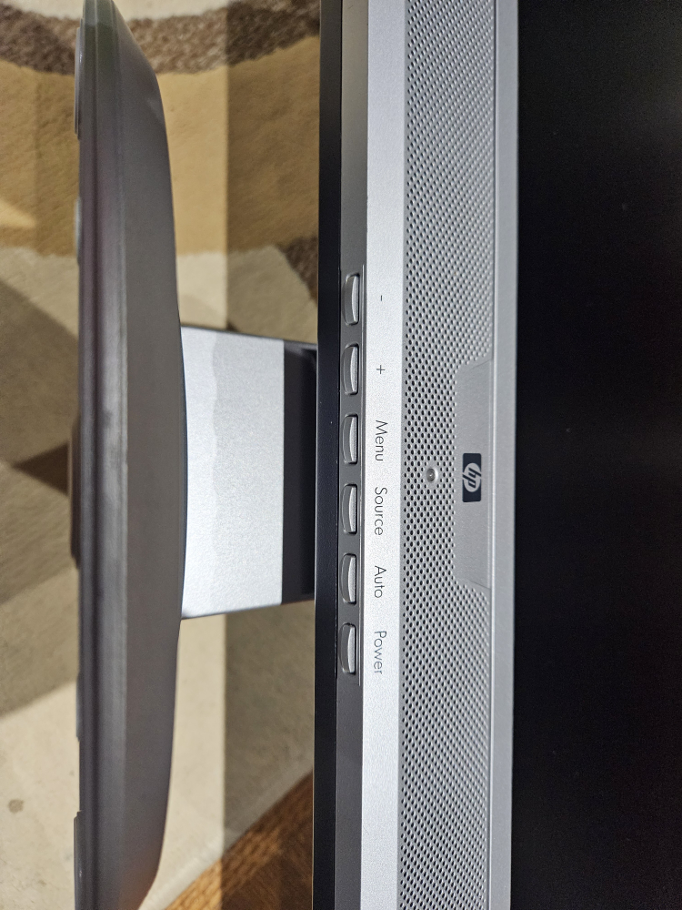 HP W22 22" Monitor - photo 2