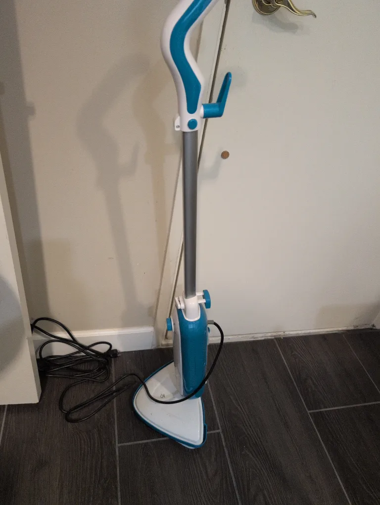 Costway Steam Mop - Blue & White image indicator(2)