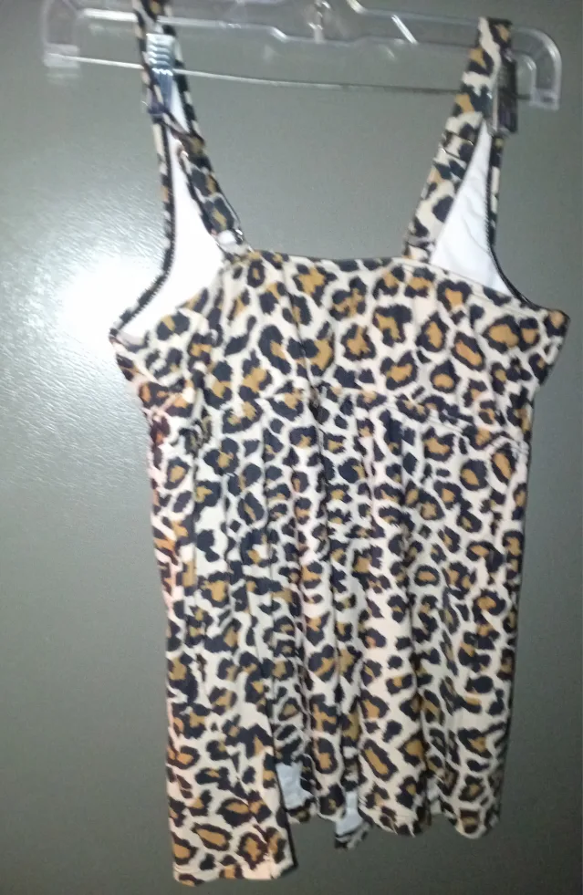 NEW!  Byoduo Black Shorts & Leopard Swimsuit - Size S image indicator(2)