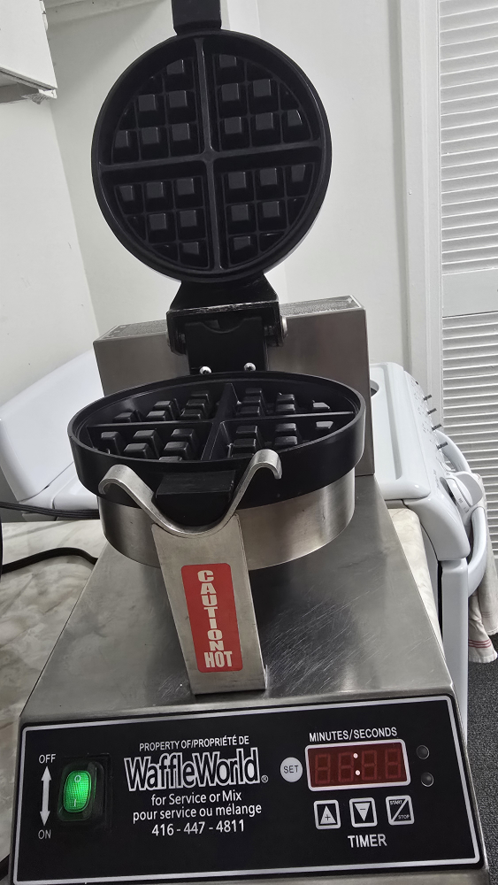 Waffle World Waffle Maker - photo 3