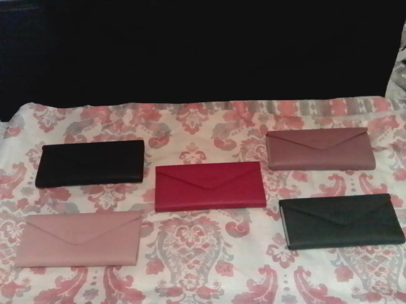 Larosa Envelope Card Holder thumbnail