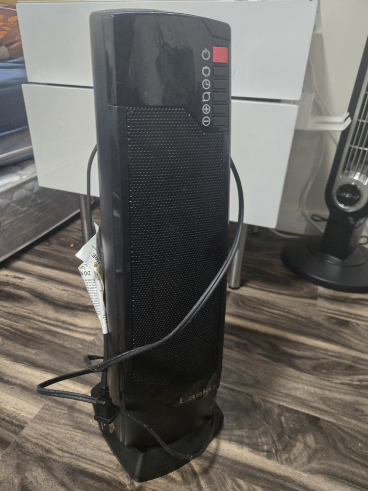 Lasko heater with remote control working excellently