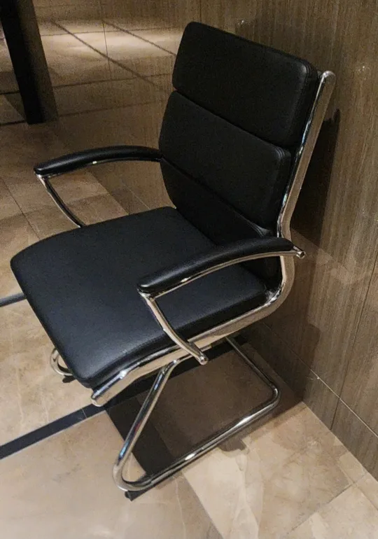 Black Office Chair image indicator(4)