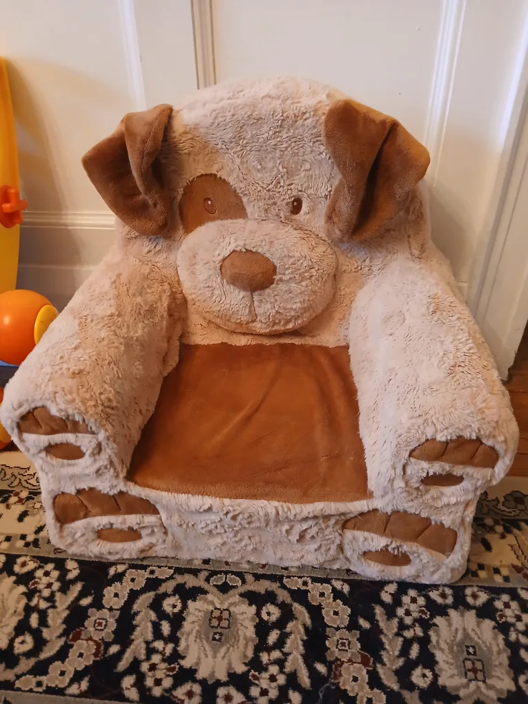 Toddler armchair thumbnail