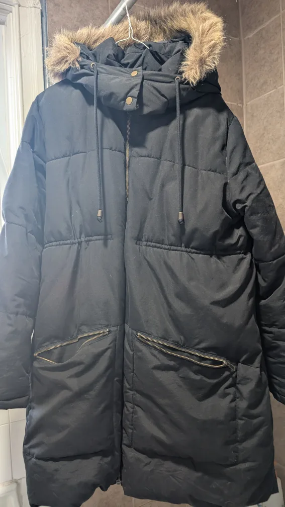 Old Navy Maternity Faux Fur Long Puffer Coat 🏈 image indicator(3)