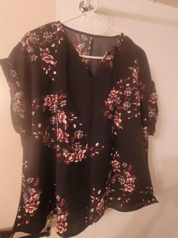 Shein Curve Floral Blouse - Size 2XL