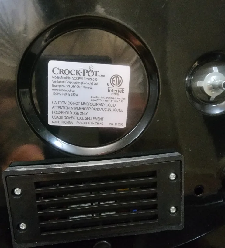 Crock-Pot Slow Cooker 8 Quart and Crock pot cookbook image indicator(4)