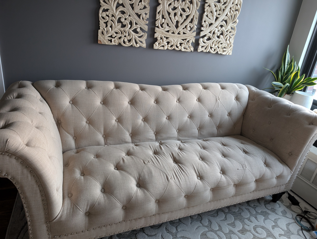 Tufted Chesterfield Style Sofa - Beige - photo 2