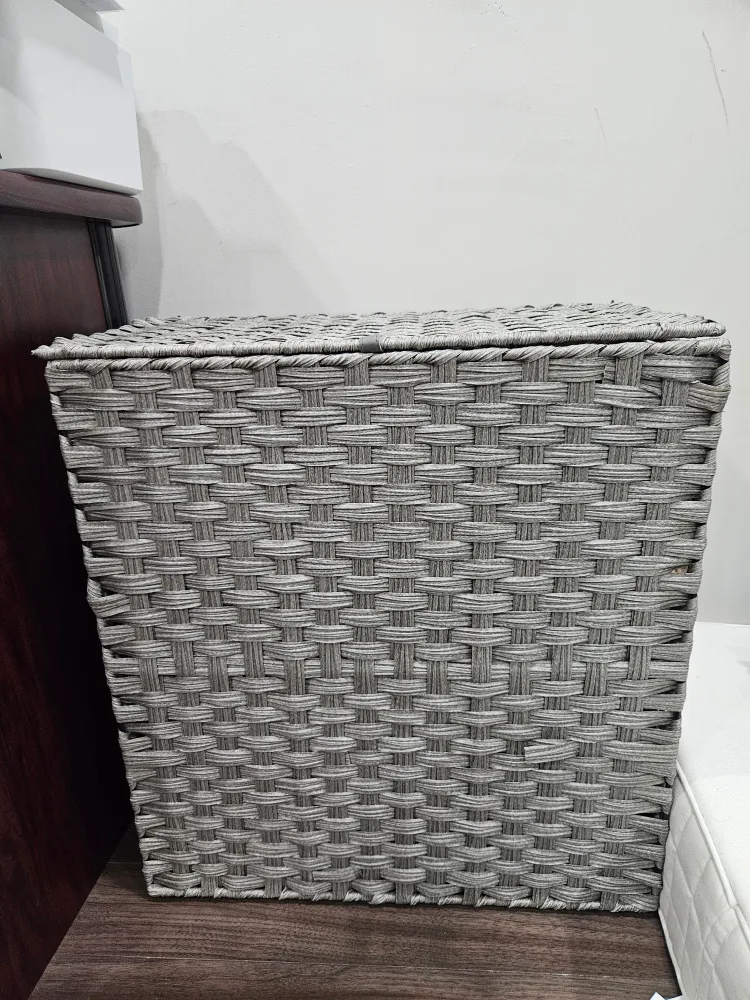 Woven Laundry Hamper with Lid thumbnail