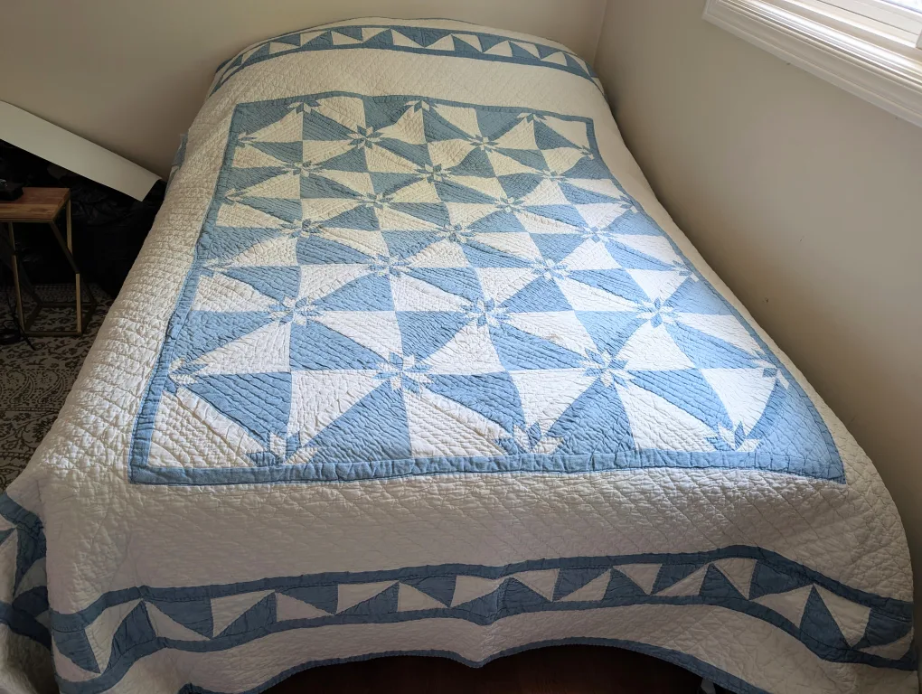 Vintage Hand Stitched Quilt - Hunter's Star image indicator(3)