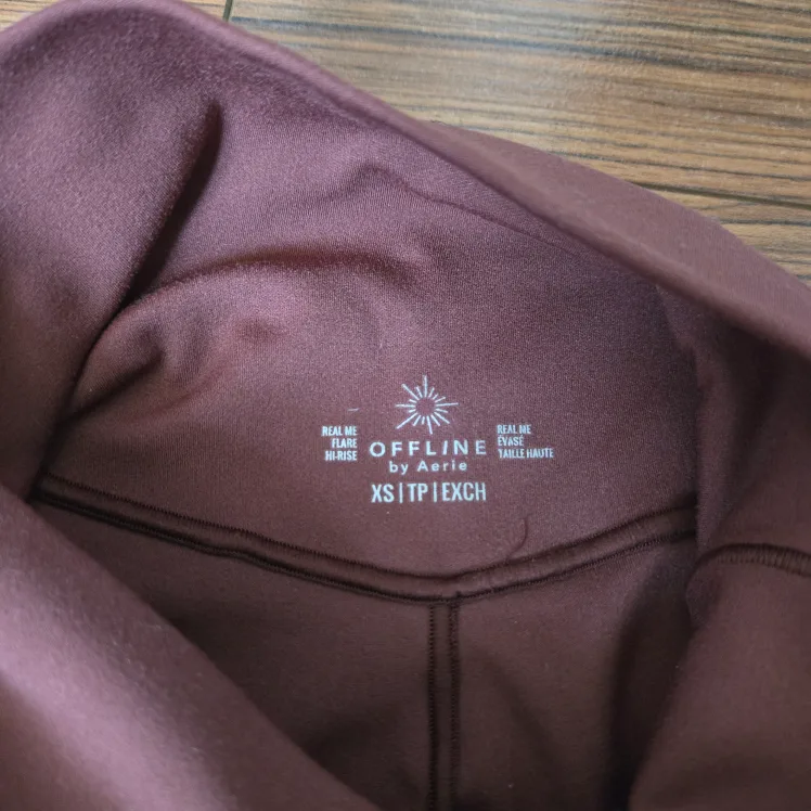 Aerie Offline Real Me Flare Hi-Rise Leggings XS image indicator(4)