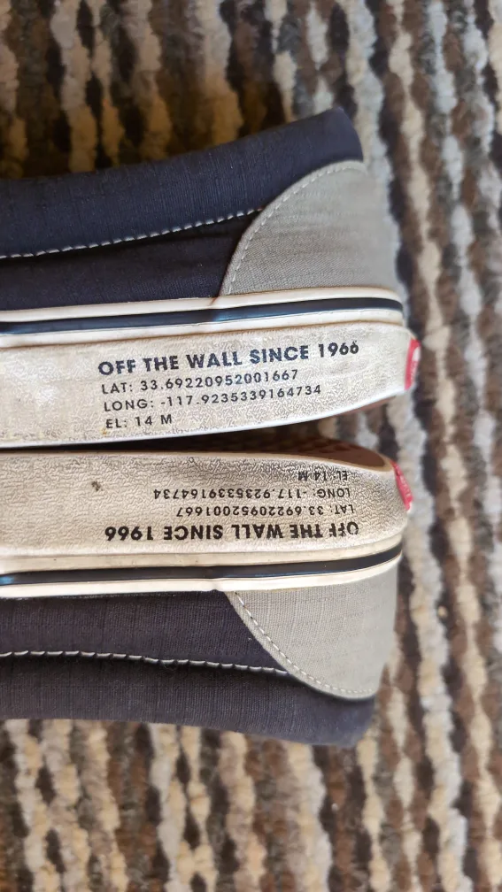 Vans -Size 10.5 - Classic Slip-On image indicator(4)