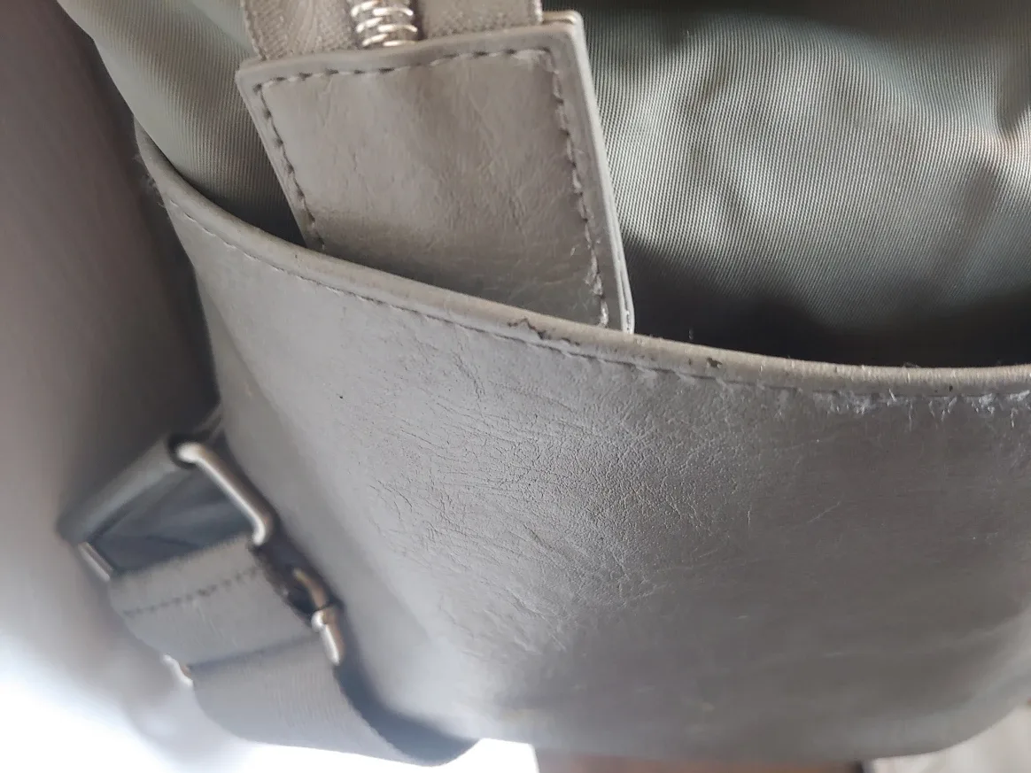 BÉIS Backpack Diaper Bag - Grey image indicator(4)