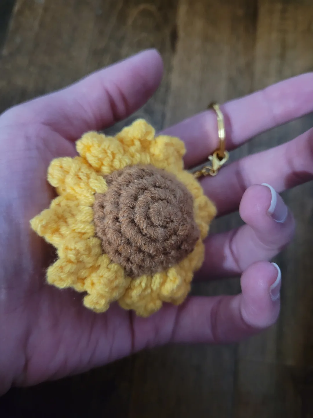 Crochet Sunflower Keychain - Yellow & Brown 🥕 image indicator(4)