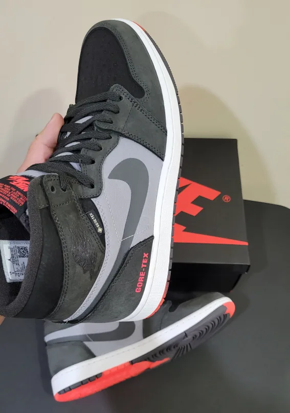 Nike Air Jordan 1 Element Gore-Tex Shadow Size 10 image indicator(4)