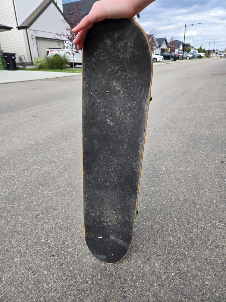 WRLD Skateboards Skateboard