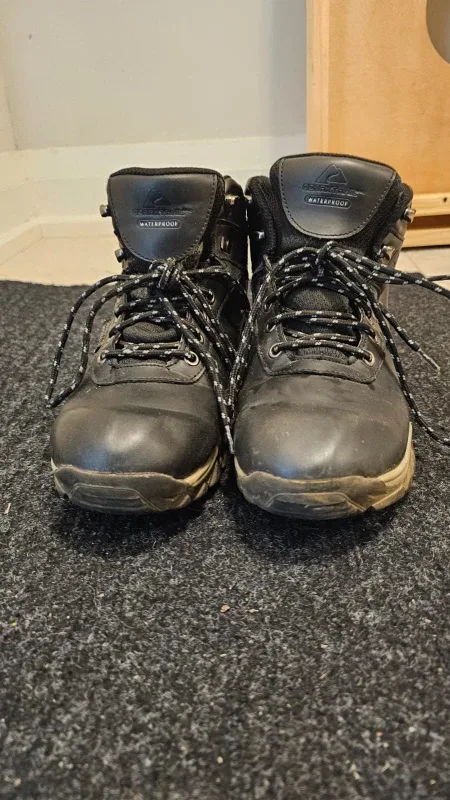 Waterproof Hiking Boots thumbnail