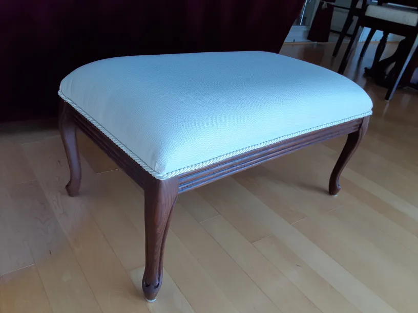 Upholstered Ottoman image indicator(3)