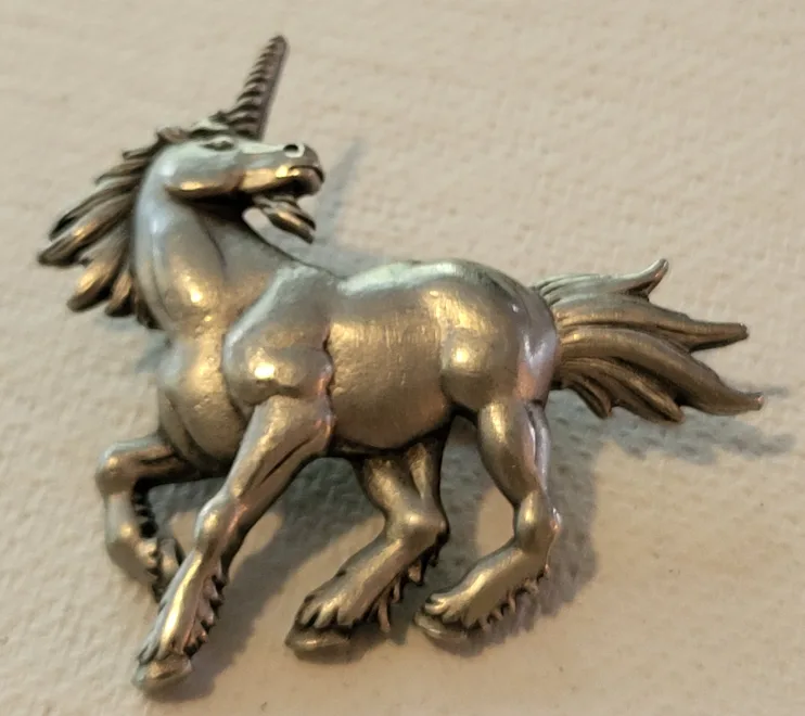 JJ Vintage Unicorn Brooch thumbnail