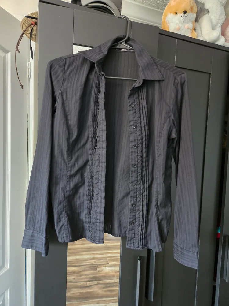 Black Long Sleeve Blouse thumbnail