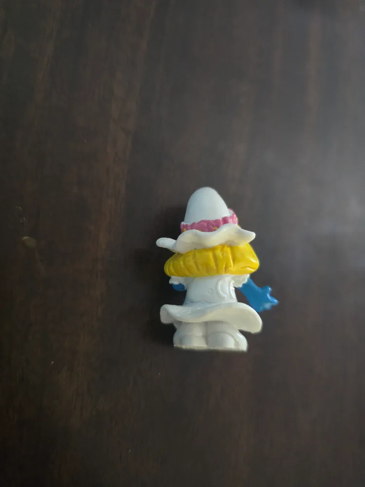 Smurfette Bride Figurine image indicator(3)