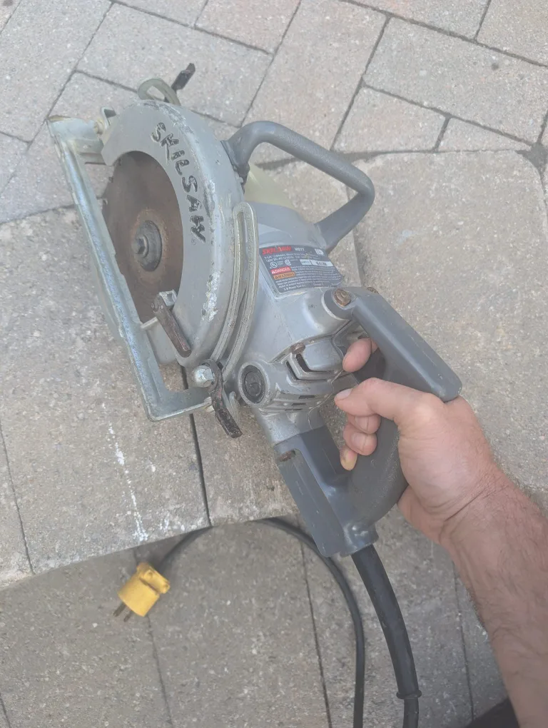 SKILSAW HD77 WORM DRIVE 7 1/2" CIRCULAR SAW image indicator(2)