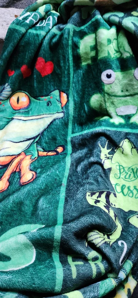 Frog Princess Blanket - Cozy and Cute! thumbnail