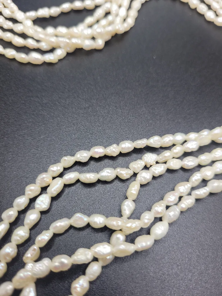 Genuine Rice Pearl Earring and Necklace Set image indicator(6)