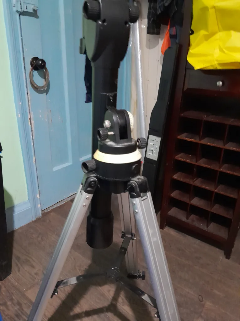 Bushnell Telescope with Tripod thumbnail
