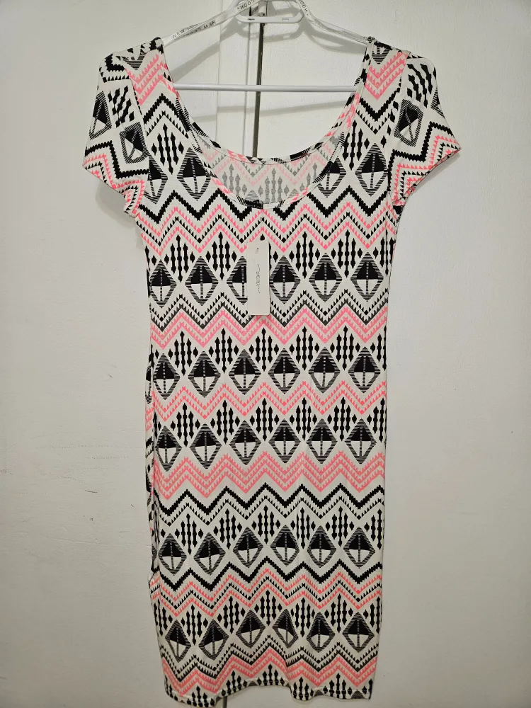 New Look Patterned Dress - Size 12 image indicator(2)