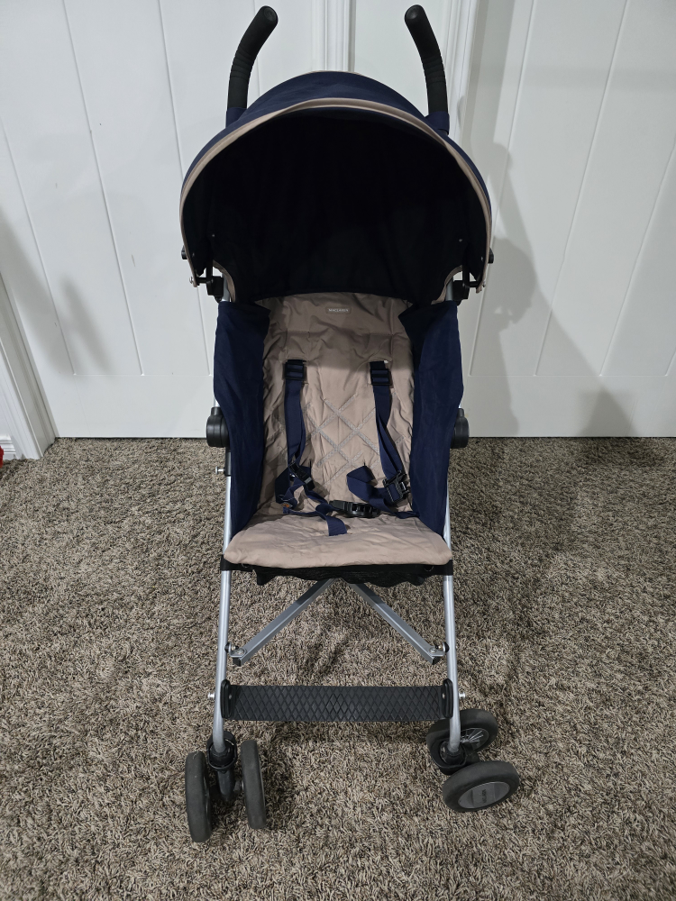 Maclaren Triumph Stroller - Navy/Beige