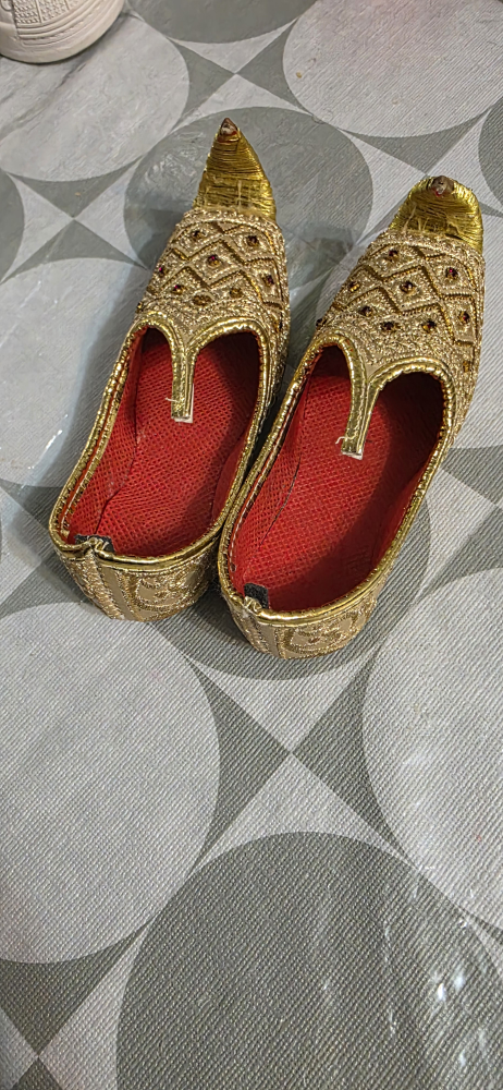 Traditional Pakistani or Indian baby Shoes - photo 2