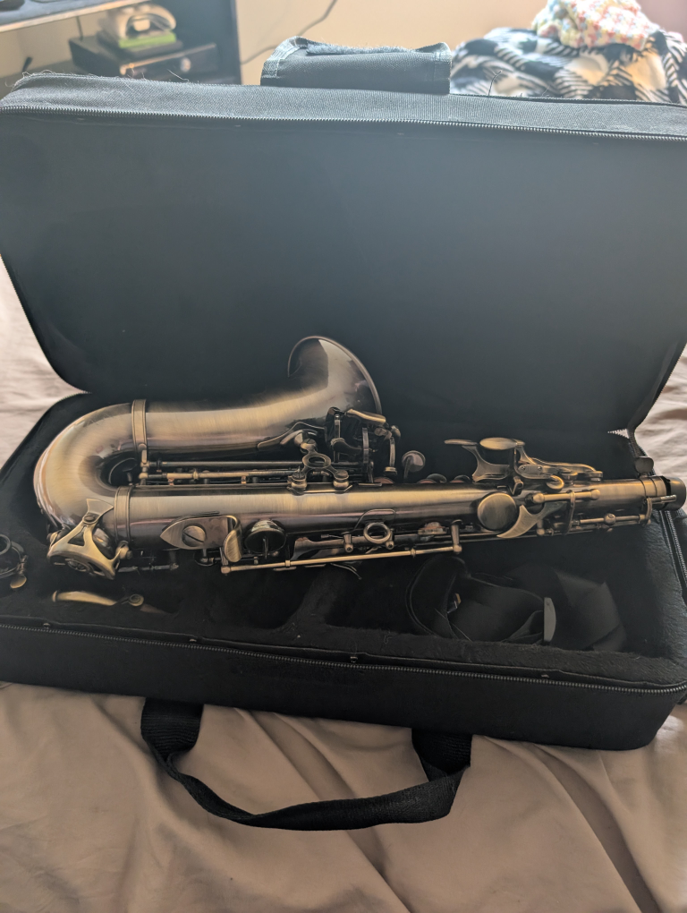 Soprano Saxophone with Case - photo 4