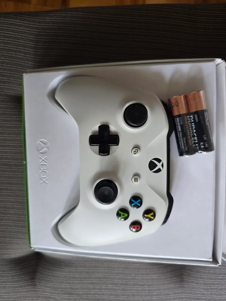 Xbox Robot White Wireless Controller - New thumbnail
