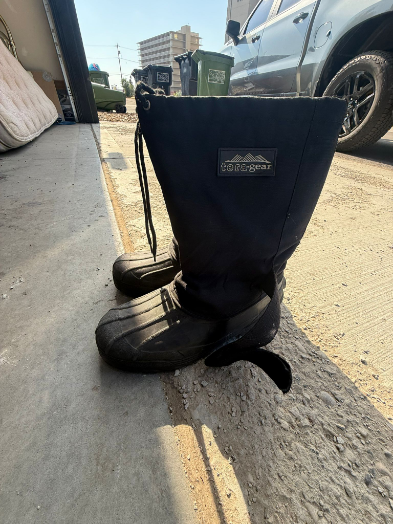 Tera Gear Black Winter Boots - Size 11