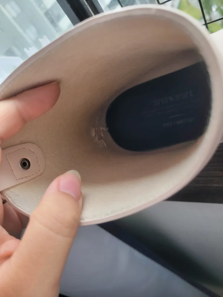 Alice + Whittles Ankle Rain Boots - Size 8 image indicator(4)