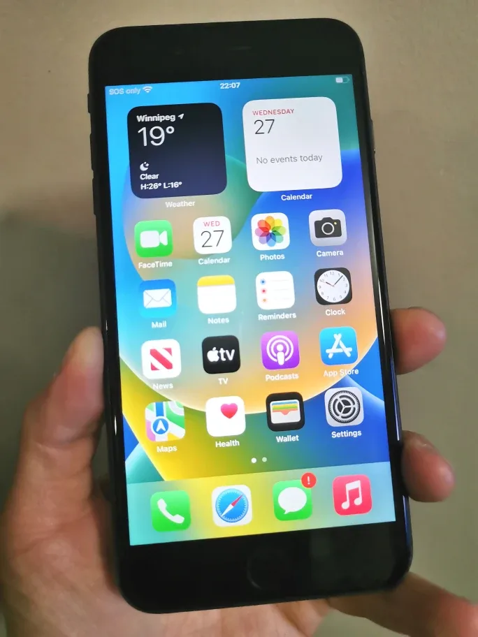 iPhone 8 Plus 64G Black Unlocked image indicator(3)