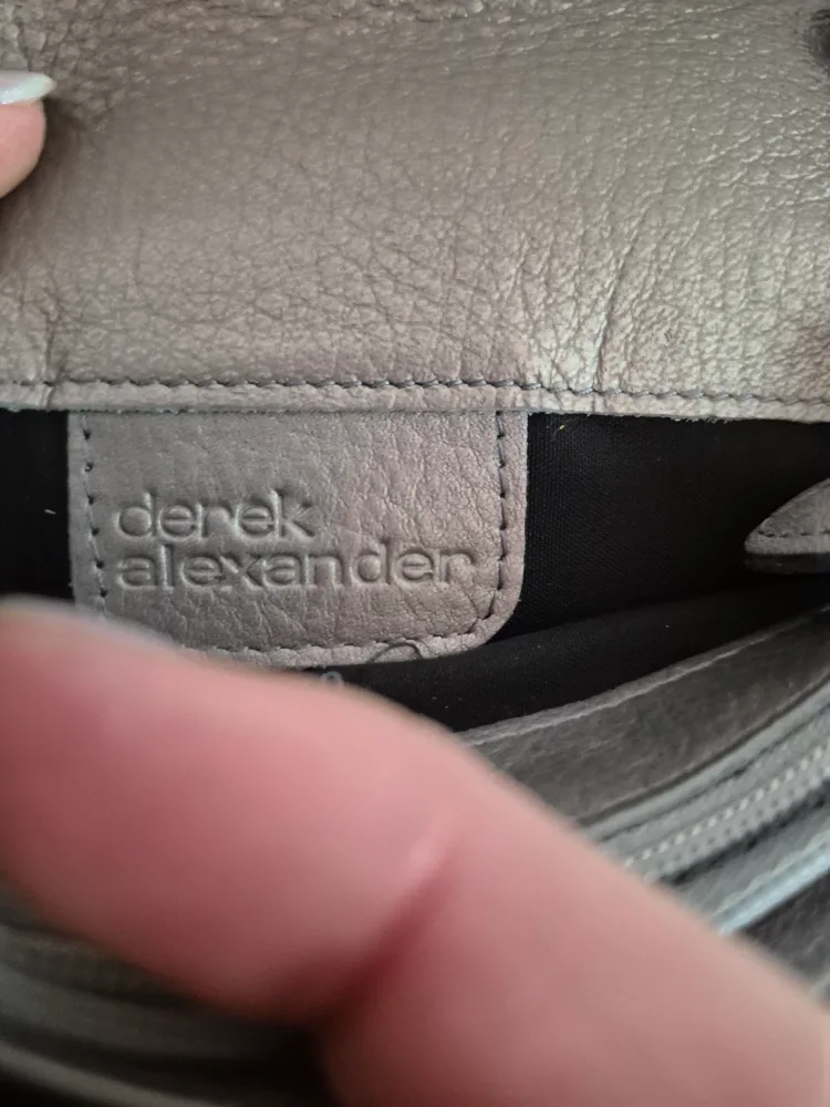 Derek Alexander Leather Crossbody Wallet image indicator(5)