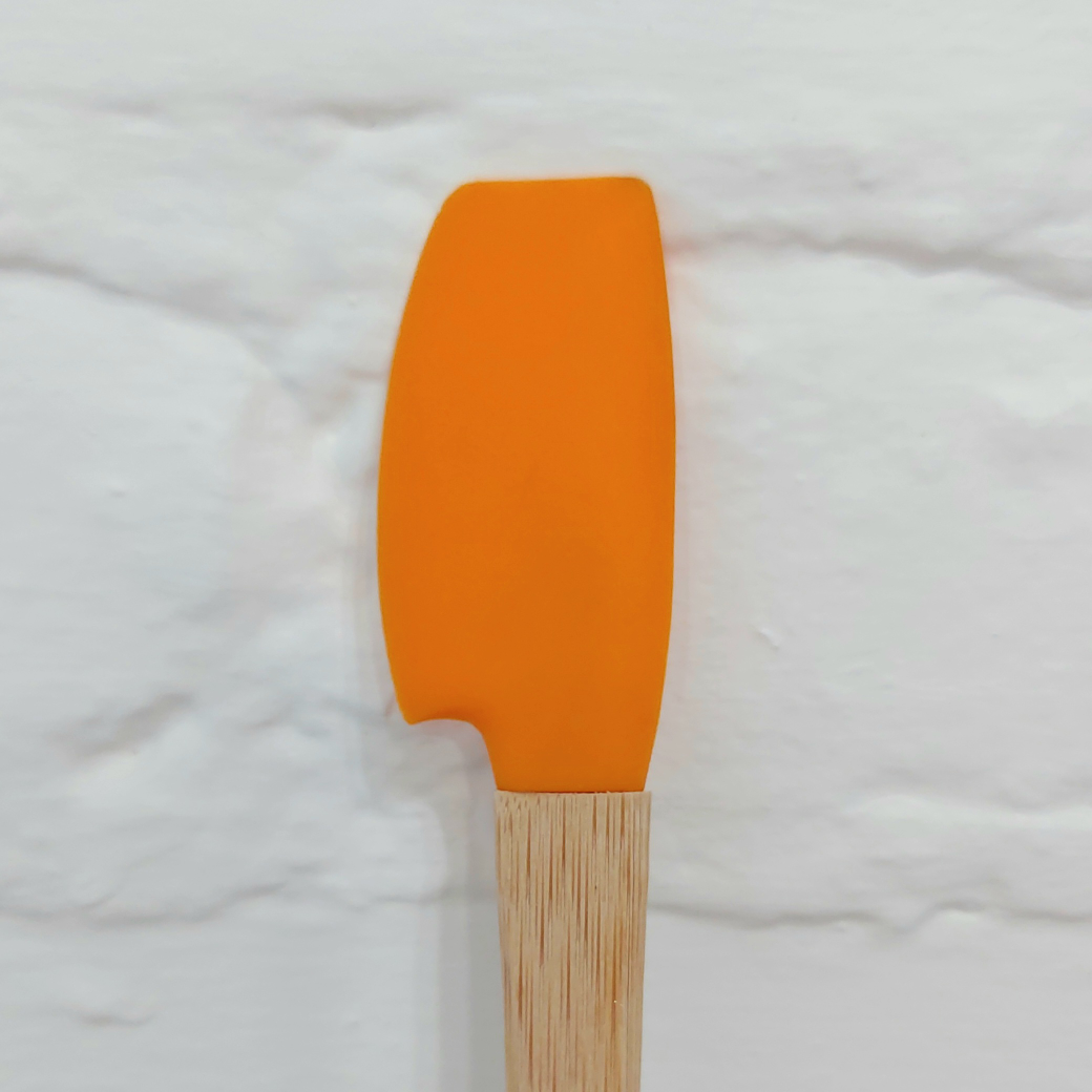 FREE small silicone spatula with bamboo handle - photo 3