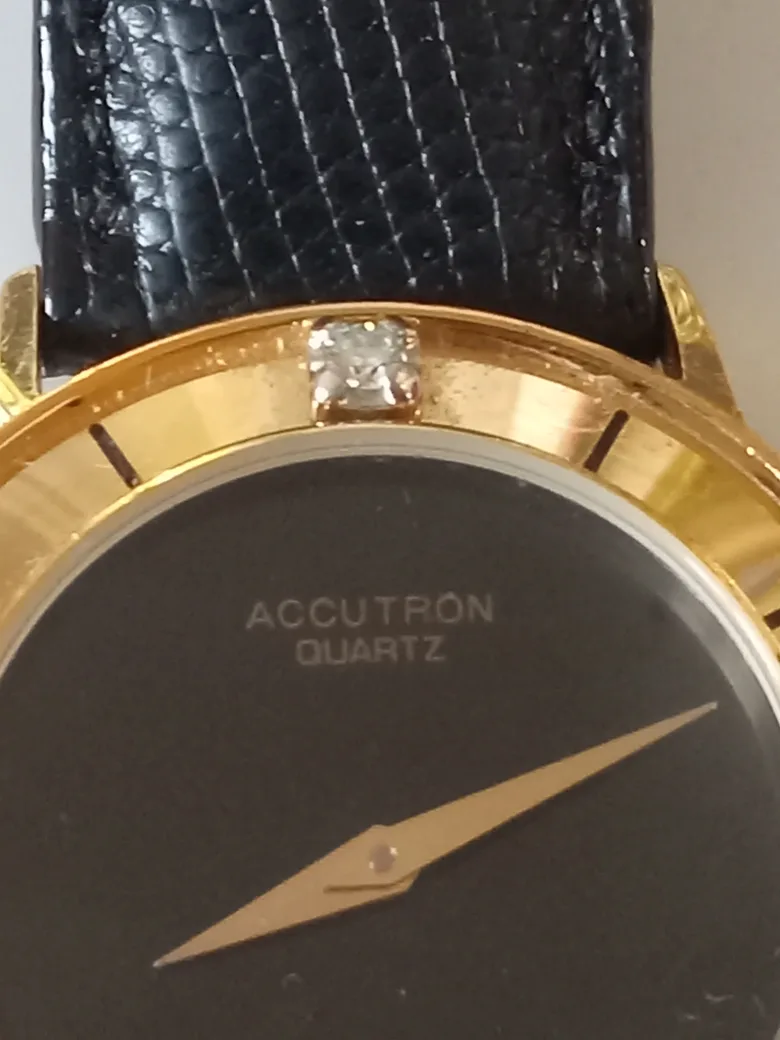 Accutron Quartz Gold & Black Watch image indicator(3)