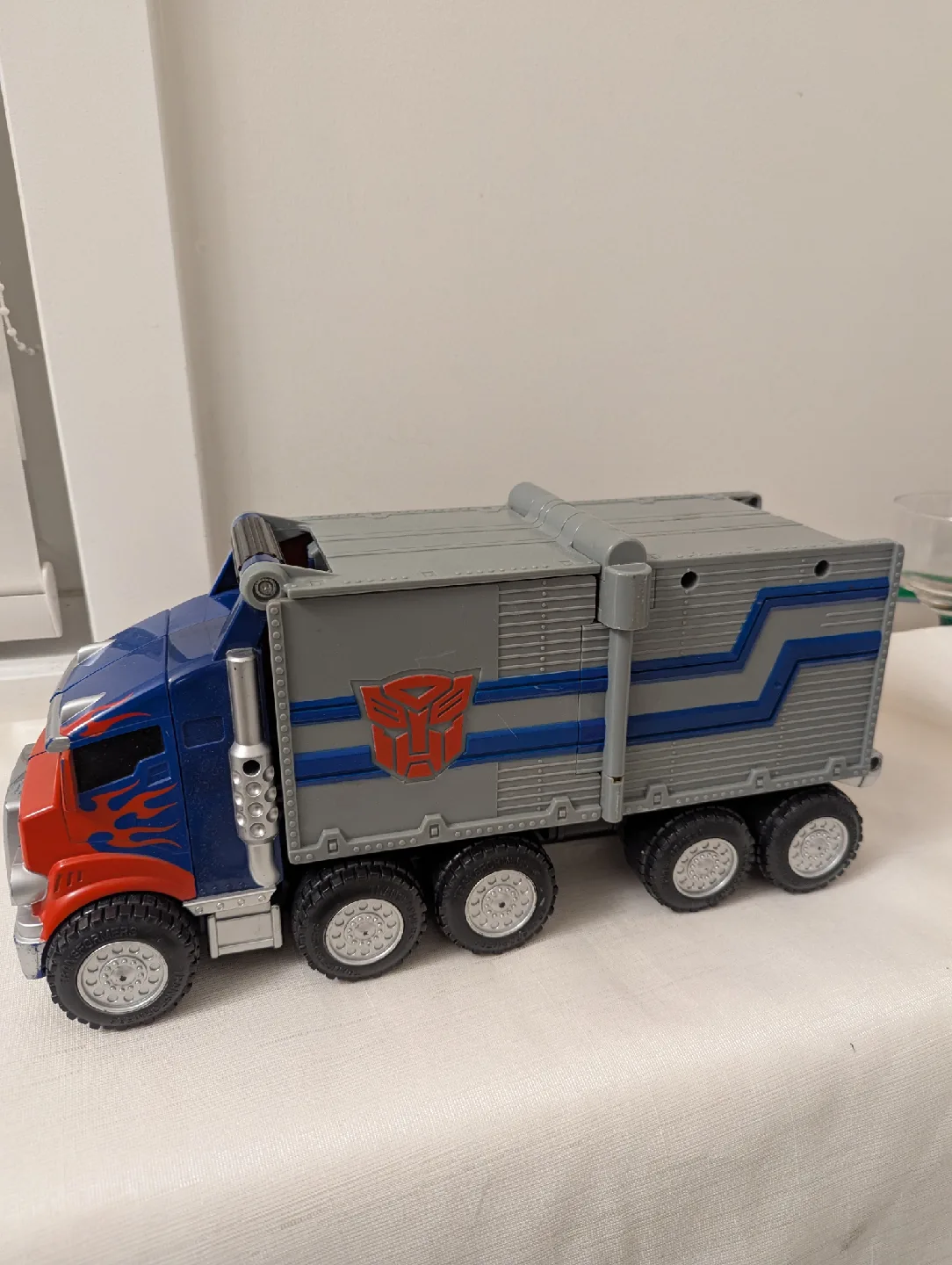2006 NERF Transformers Optimus Prime Truck Blaster NO DARTS thumbnail